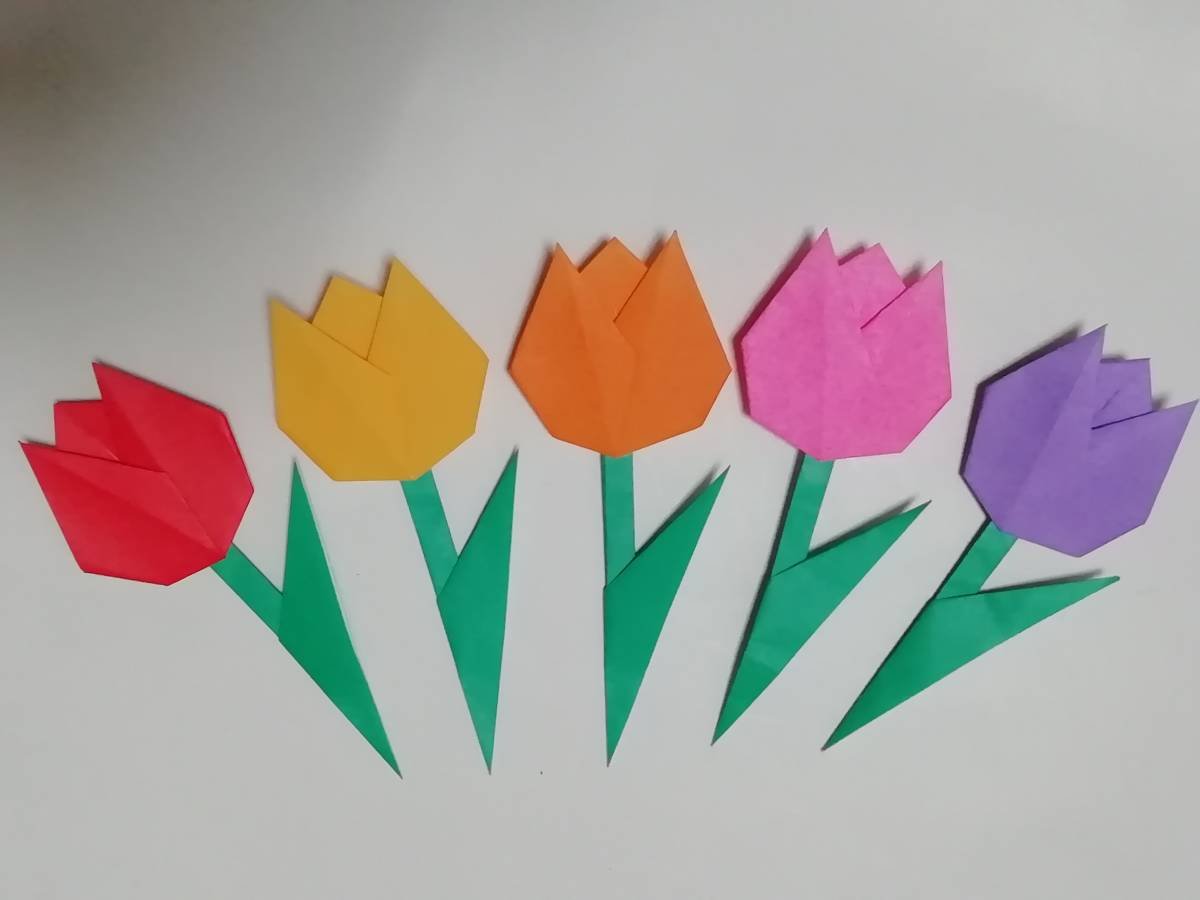 Цветок крокус оригами для детей. Объемные тюльпаны. Оригами цветок. Объемные тюльпаны из бумаги. Аппликация тюльпан в средней группе.