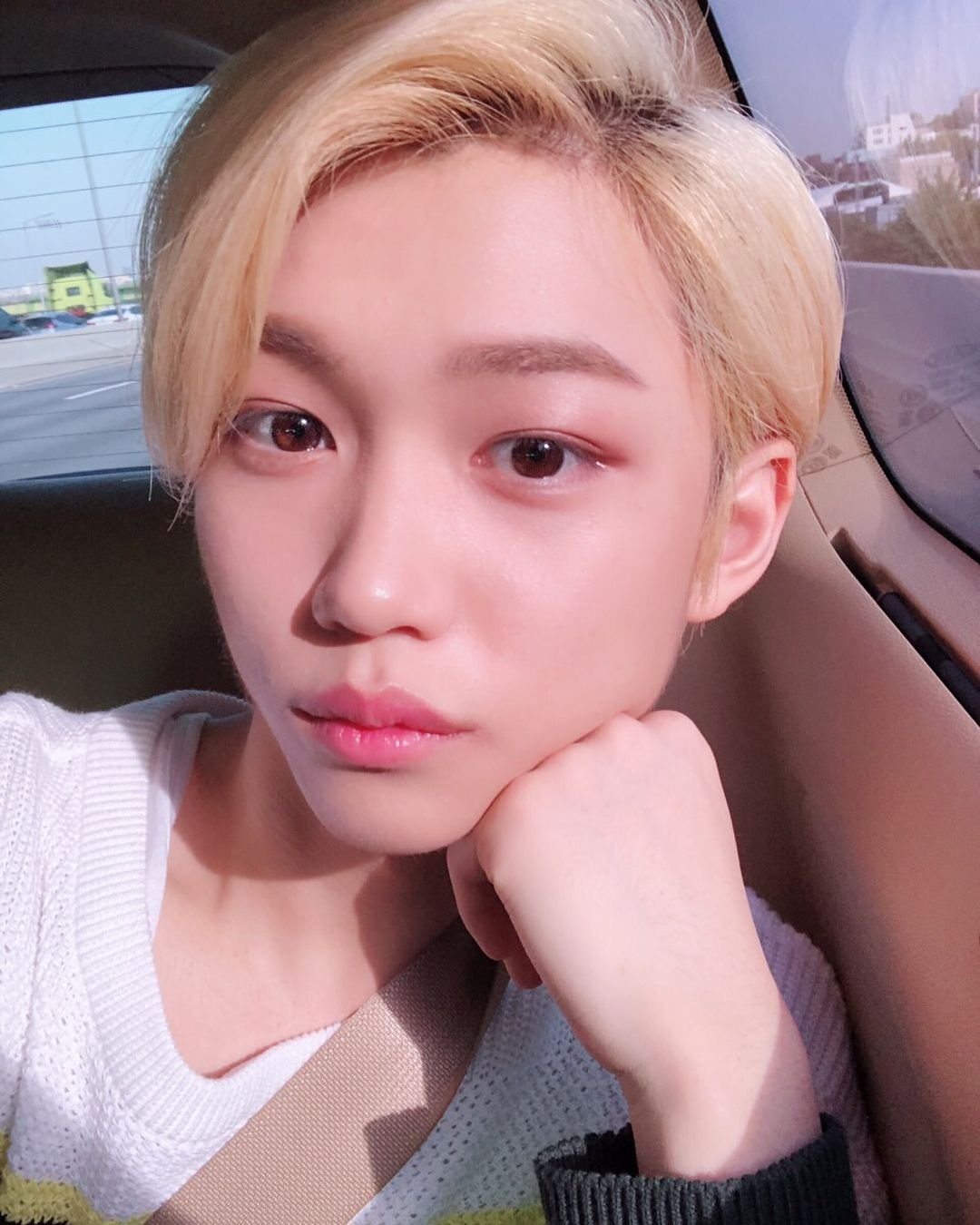Stray Kids Феликс с макияжем